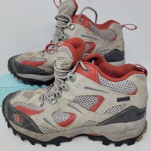 The North Face Hiking Trail Shoes Vibram Gore-Tex Womens US 6 EUR 37, T46 566292
